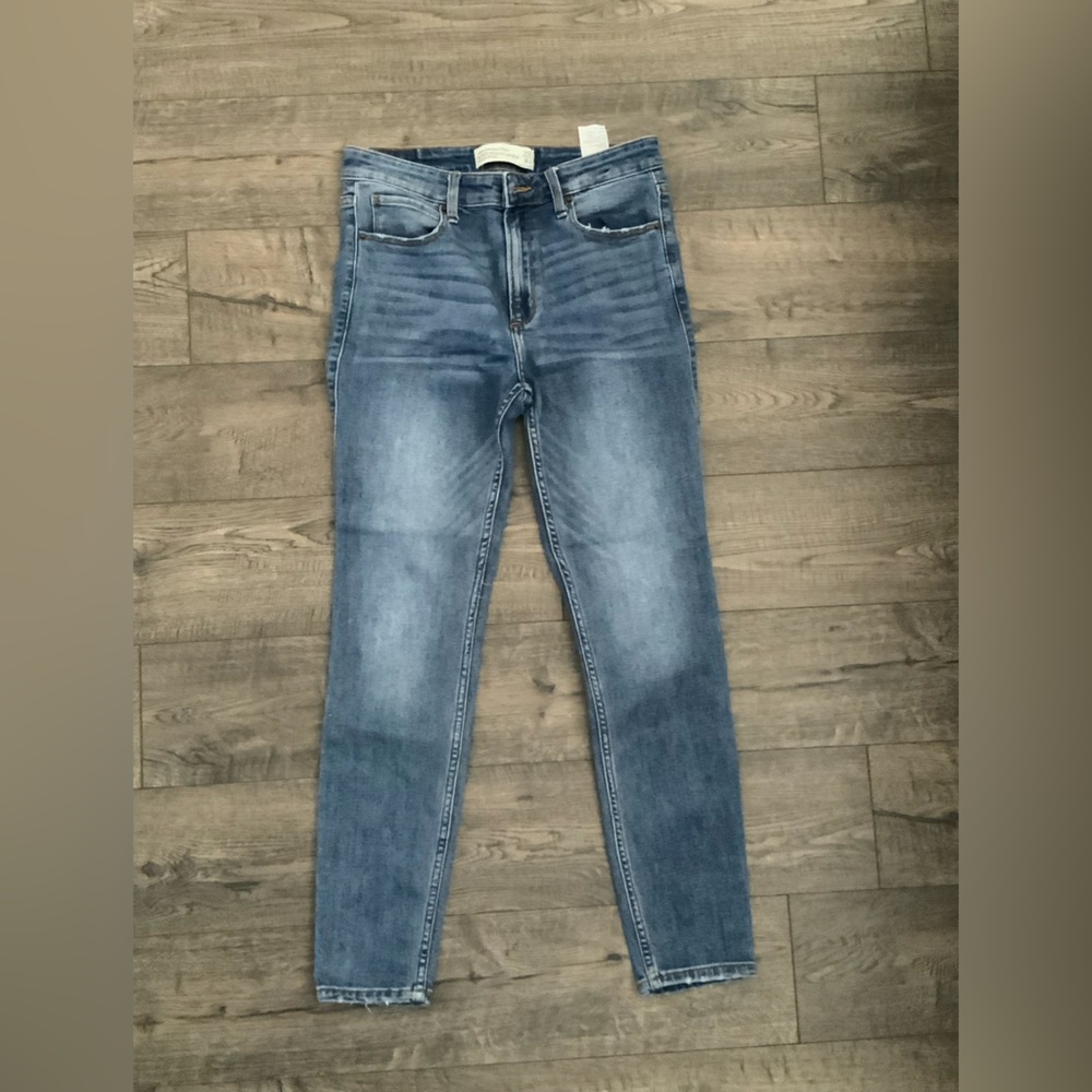 Abercrombie & Fitch High Rise Super Skinny Jeans